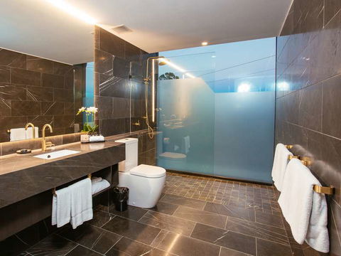 Eatons Hill Hotel - Great Ocean Road Tourism 2