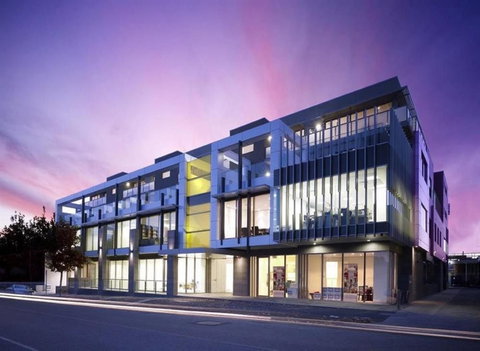 Caroline Serviced Apartments - Great Ocean Road Tourism 0