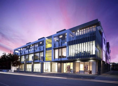 Caroline Serviced Apartments - Great Ocean Road Tourism 0