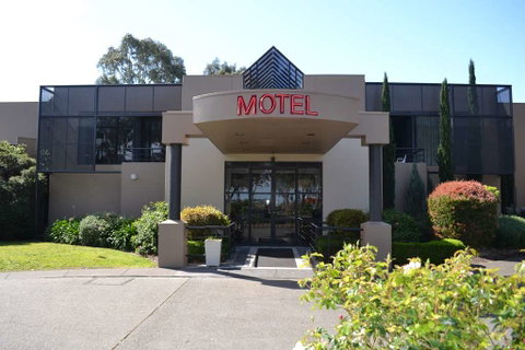 Dingley International Hotel - Great Ocean Road Tourism 0