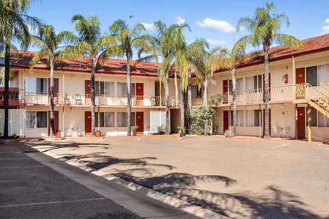 Econo Lodge Griffith Motor Inn - Great Ocean Road Tourism 2