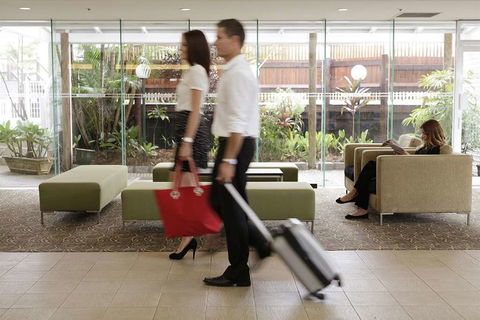 Rydges Esplanade Resort Cairns - Great Ocean Road Tourism 2