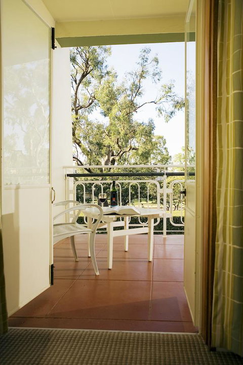 University House - ANU - Great Ocean Road Tourism 16