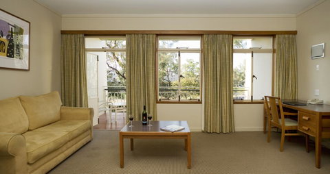 University House - ANU - Great Ocean Road Tourism 4