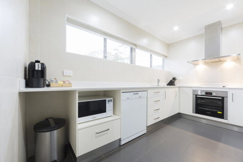 Forrest Hotel & Apartments - Great Ocean Road Tourism 37