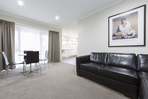 Forrest Hotel & Apartments - Great Ocean Road Tourism 39