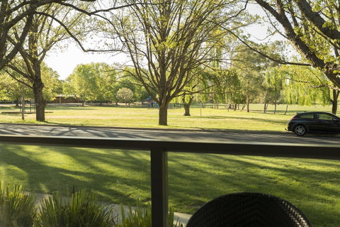 Forrest Hotel & Apartments - Great Ocean Road Tourism 5