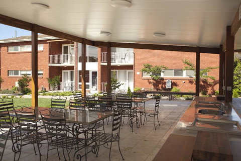 Forrest Hotel & Apartments - Great Ocean Road Tourism 11