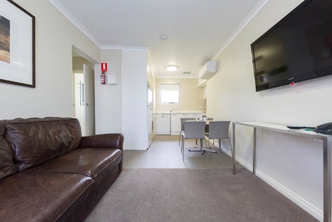 Forrest Hotel & Apartments - Great Ocean Road Tourism 2