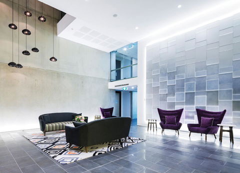 Avenue Hotel Canberra - Great Ocean Road Tourism 1