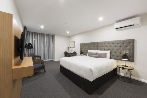 Avenue Hotel Canberra - Great Ocean Road Tourism 34