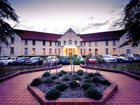 Mercure Canberra - Great Ocean Road Tourism 0