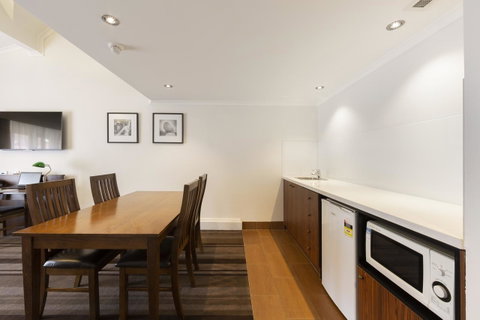Mercure Canberra - Great Ocean Road Tourism 17