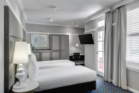 Hotel Kurrajong Canberra - Great Ocean Road Tourism 4