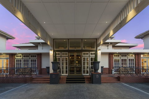 Hotel Kurrajong Canberra - Great Ocean Road Tourism 22