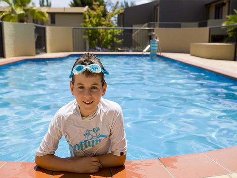 Manuka Park Serviced Apartments - Great Ocean Road Tourism 8