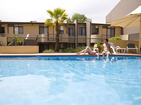 Manuka Park Serviced Apartments - Great Ocean Road Tourism 9