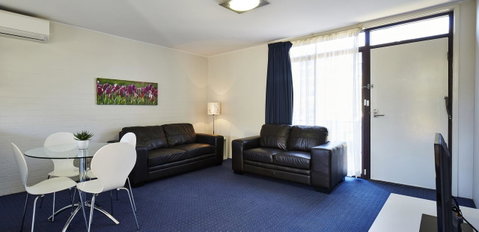 Manuka Park Serviced Apartments - Great Ocean Road Tourism 32