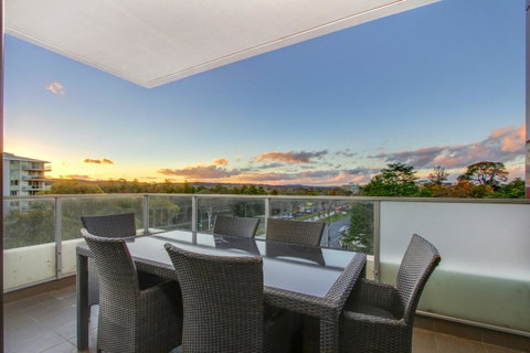 IQ Smart Apartments 704 Braddon ACT - Great Ocean Road Tourism 7