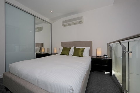 Mode 220 Braddon ACT - Great Ocean Road Tourism 4