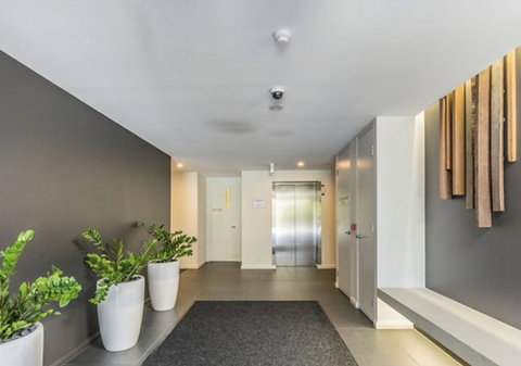 Modern Executive Apt@Barton*1BR*WiFi*Gym*Secure Parking*Canberra - Great Ocean Road Tourism 16