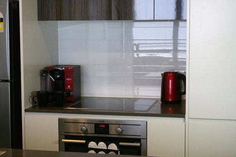 Modern Executive Apt@Barton*1BR*WiFi*Gym*Secure Parking*Canberra - Great Ocean Road Tourism 4