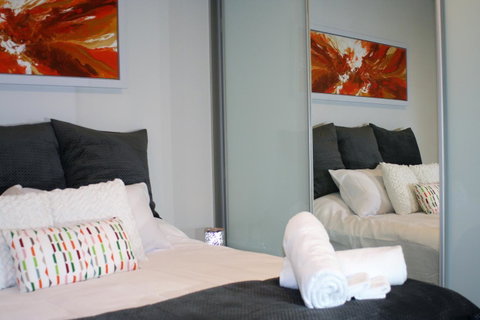 Modern Executive Apt@Barton*1BR*WiFi*Gym*Secure Parking*Canberra - Great Ocean Road Tourism 1