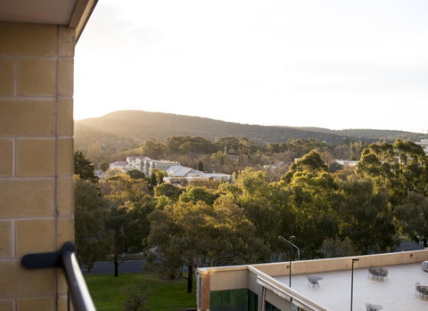 Mantra On Northbourne - Great Ocean Road Tourism 11