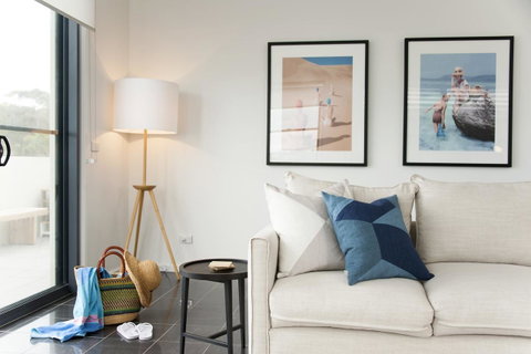 Mollymook Beachfront Penthouse 9 - Great Ocean Road Tourism 8