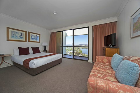 BreakFree Capital Tower Apartments - Great Ocean Road Tourism 34
