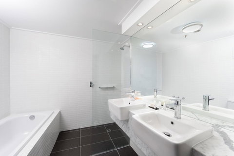 Rydges Canberra - Great Ocean Road Tourism 36