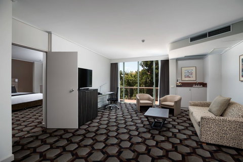 Rydges Canberra - Great Ocean Road Tourism 38