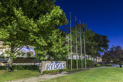 Rydges Canberra - Great Ocean Road Tourism 18