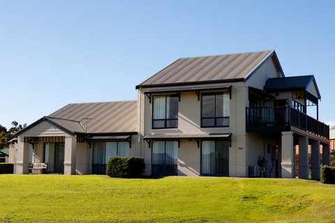 McCracken Country Club - Great Ocean Road Tourism 3