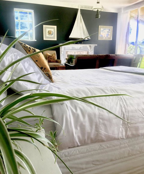 The Lake House Retreat - Great Ocean Road Tourism 6