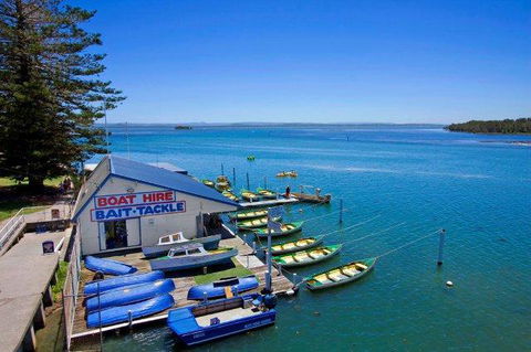 Lakeside Waterfront Apartment The Entrance - Great Ocean Road Tourism 36