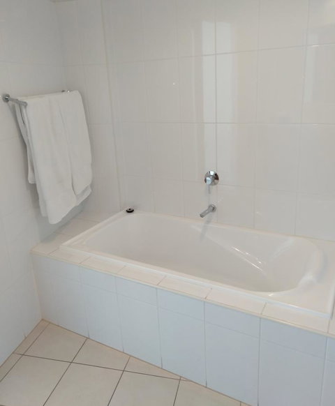 Wallaroo Marina Executive Apartments - Great Ocean Road Tourism 10