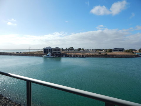 Wallaroo Marina Executive Apartments - Great Ocean Road Tourism 18