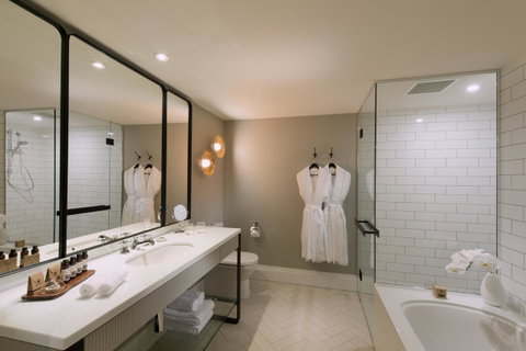 Mayfair Hotel - Great Ocean Road Tourism 17