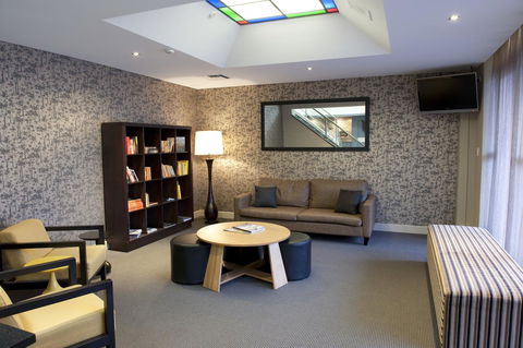 BreakFree Adelaide - Great Ocean Road Tourism 10