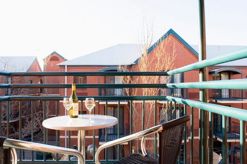 BreakFree Adelaide - Great Ocean Road Tourism 8