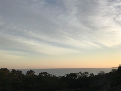 S T U D I O 22 Peaceful Retreat With Garden Views - Great Ocean Road Tourism 16