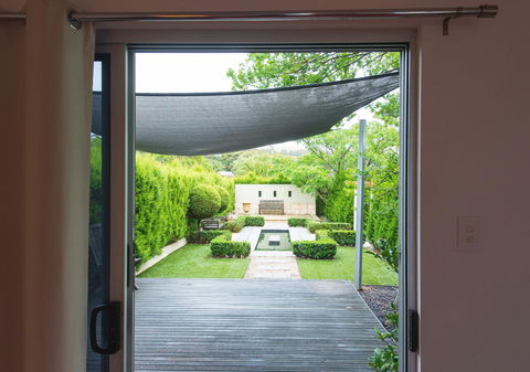 S T U D I O 22 Peaceful Retreat With Garden Views - Great Ocean Road Tourism 12