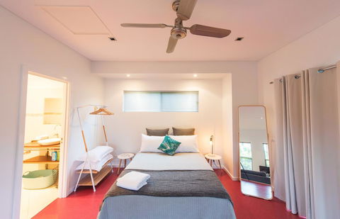 S T U D I O 22 Peaceful Retreat With Garden Views - Great Ocean Road Tourism 3