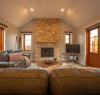 Lucy's Cottage - Great Ocean Road Tourism