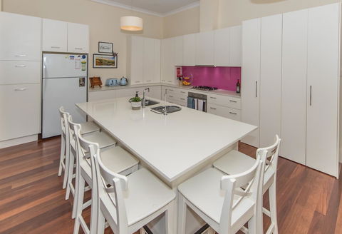 The Tudor House - Great Ocean Road Tourism 8