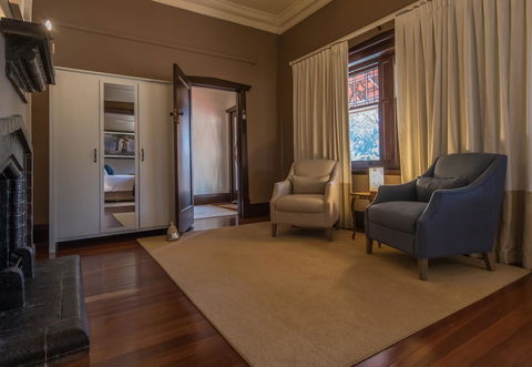 The Tudor House - Great Ocean Road Tourism 3