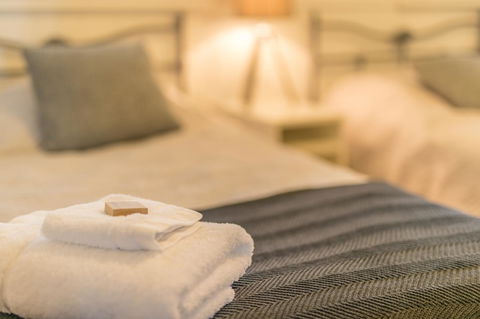 The Tudor House - Great Ocean Road Tourism 13