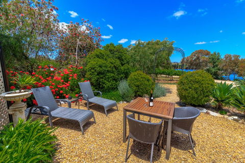 Stonewell Cottages And Vineyards - Great Ocean Road Tourism 9