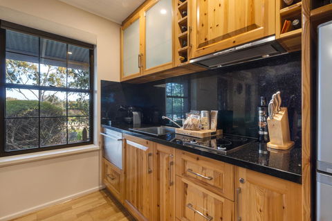 Stonewell Cottages And Vineyards - Great Ocean Road Tourism 37